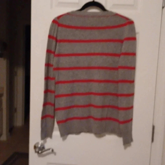 🌹BCBG sweater - Picture 7 of 11